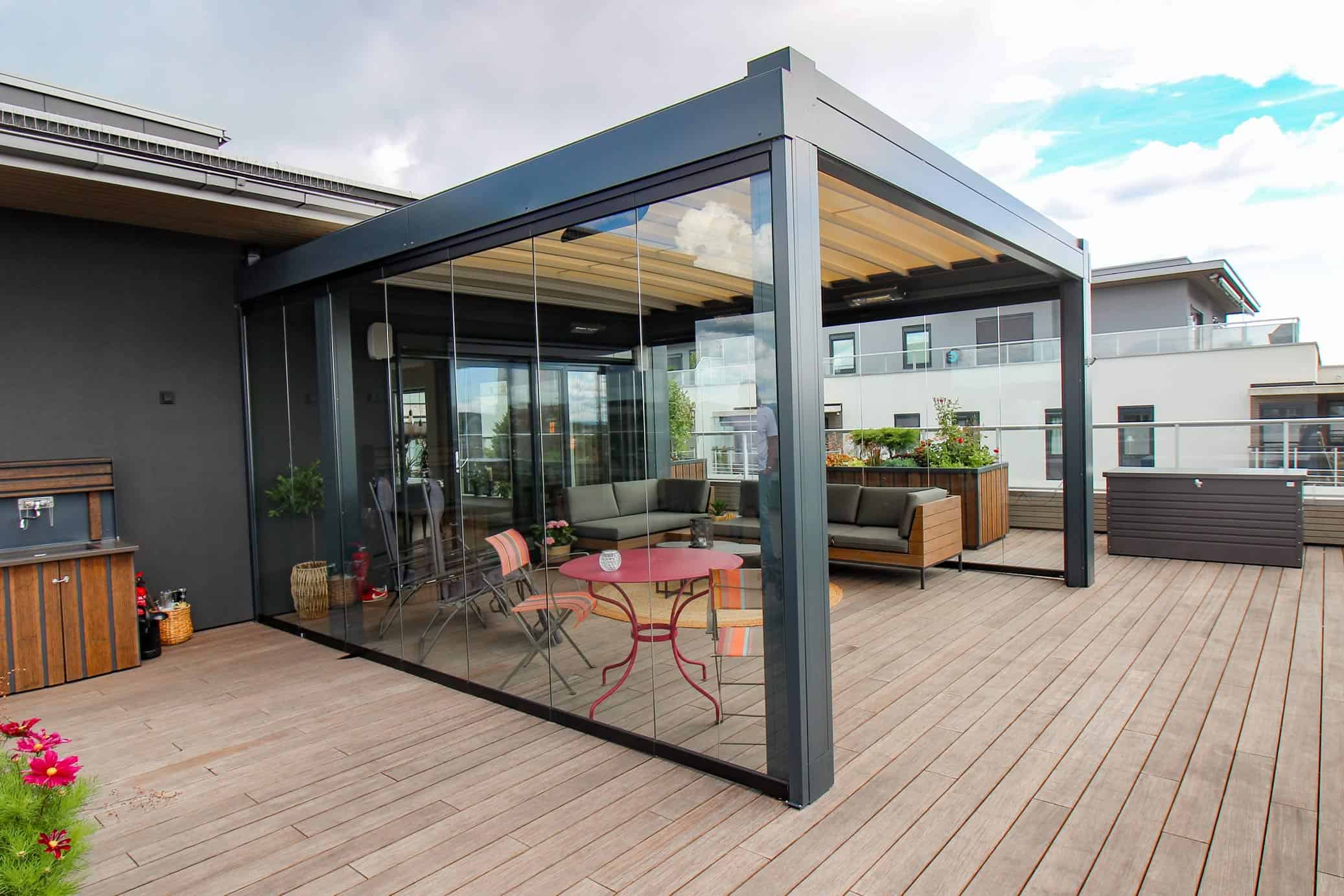 Pergola P Takterrasse Solskjermingsgruppen AS Pergola P Takterrasse Solskjermingsgruppen AS